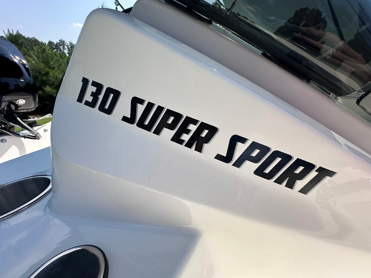 2027 Boston Whaler 130 Super Sport 23