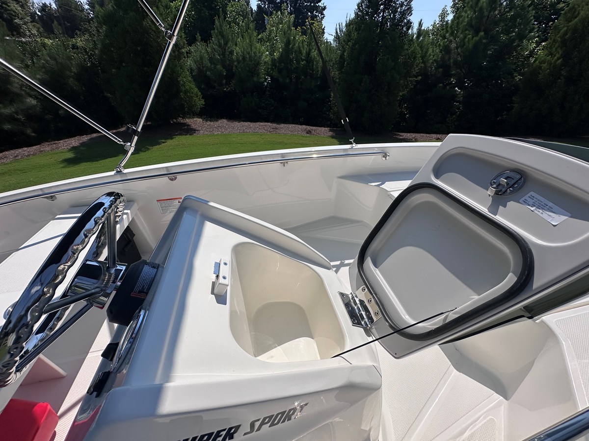 2027 Boston Whaler 130 Super Sport 26