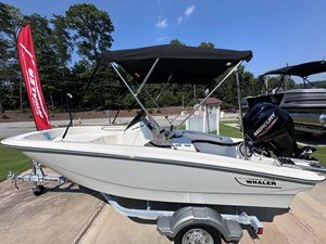 Boston Whaler 130 Super Sport 14 2027 Boston Whaler 130 Super Sport 15