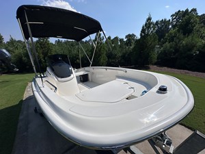 Boston Whaler 130 Super Sport 20 2027 Boston Whaler 130 Super Sport 21