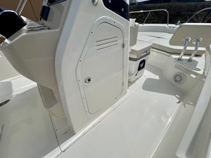 2026 Boston Whaler 210 Montauk 11