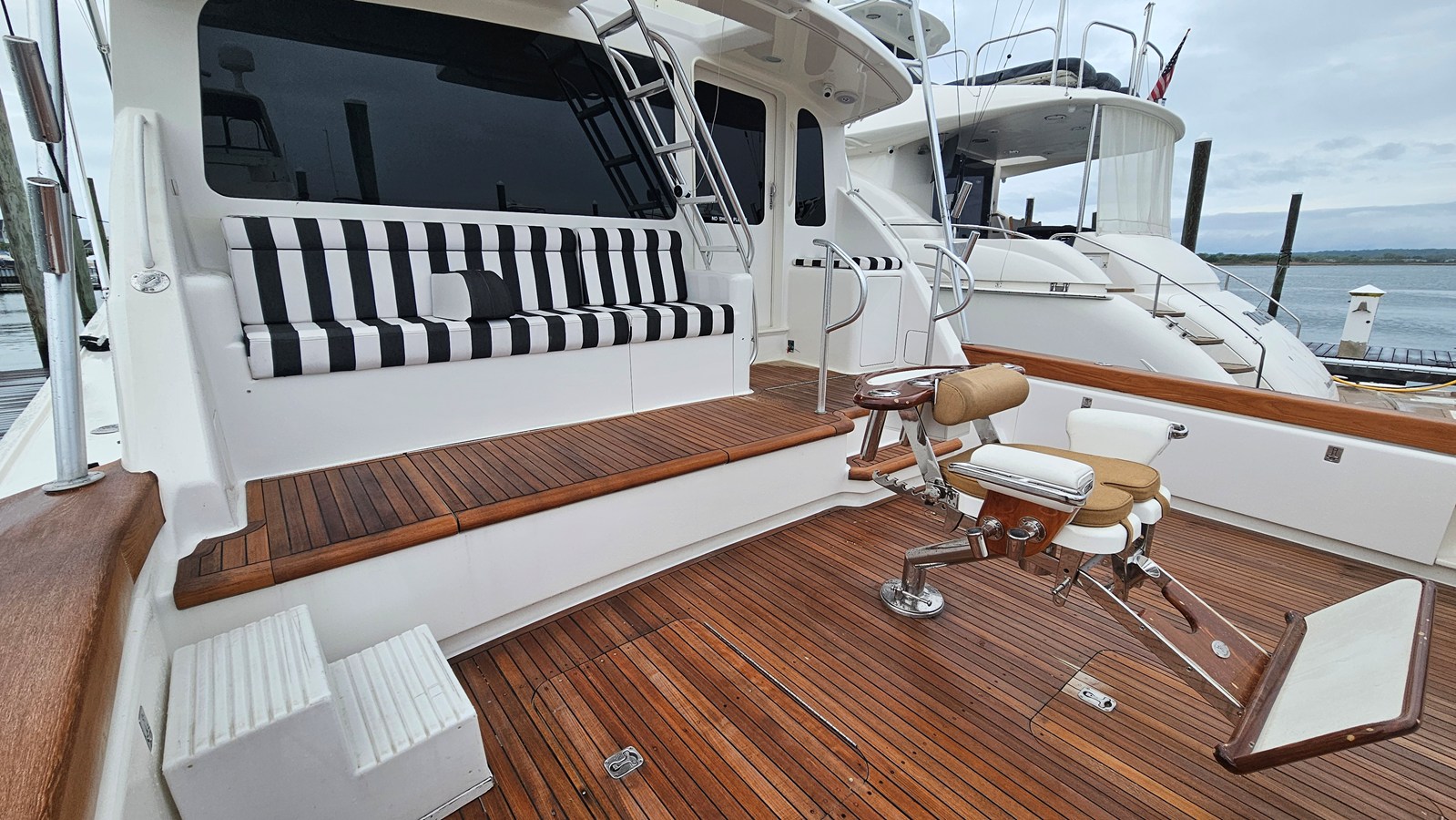 2000 Ocean Yachts 70 SUPER SPORT 10
