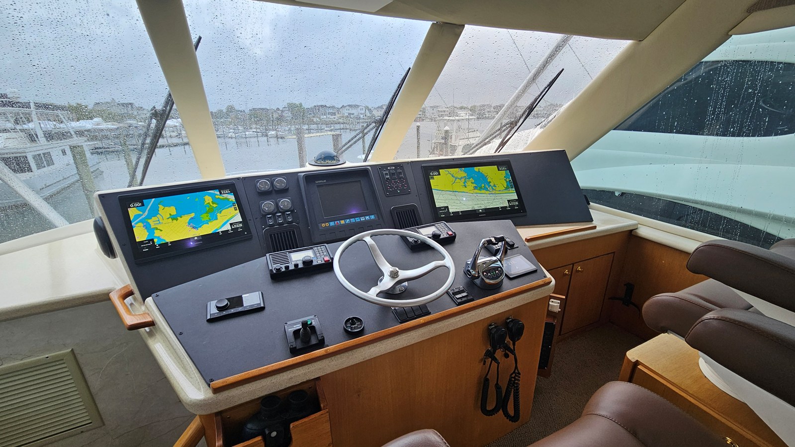 2000 Ocean Yachts 70 SUPER SPORT 24