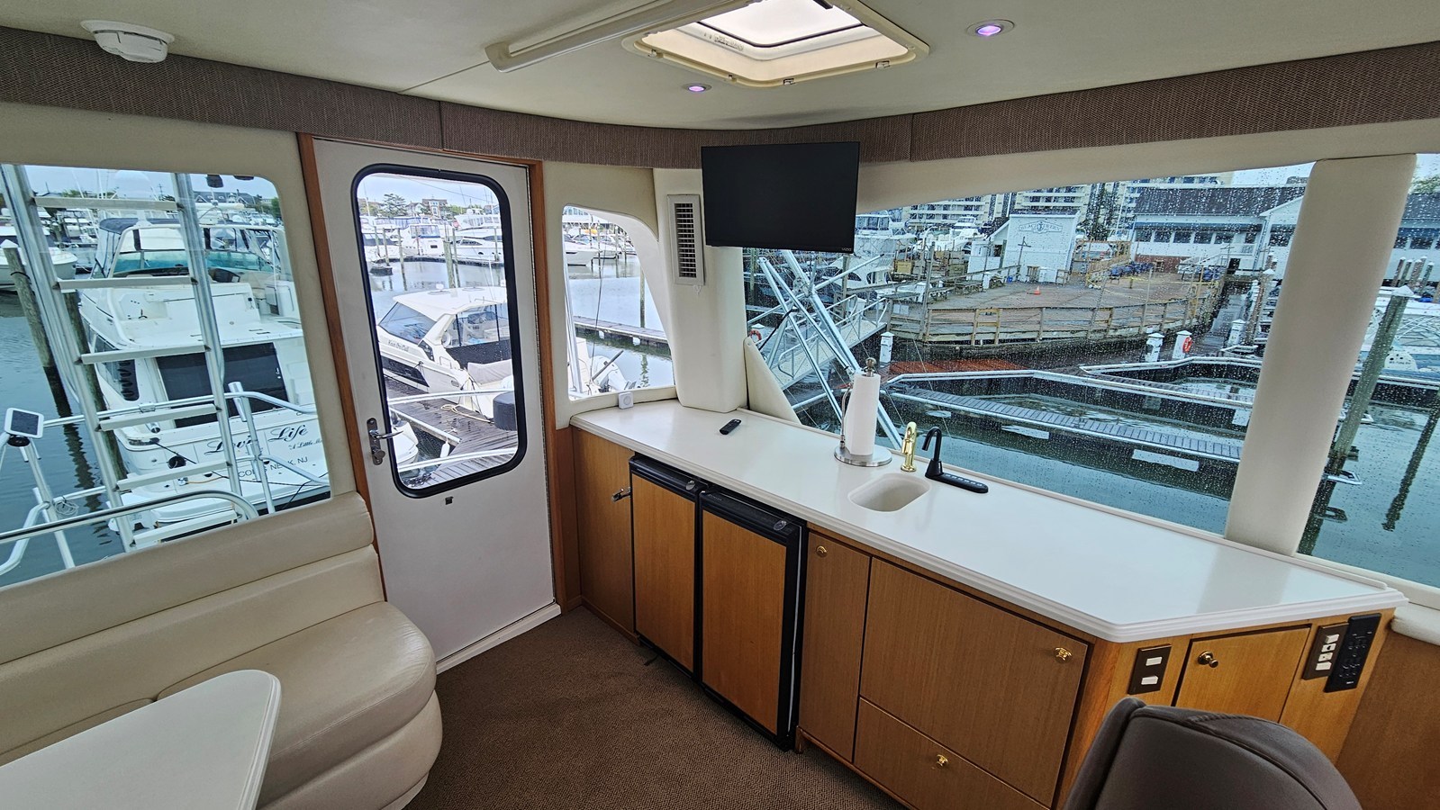 2000 Ocean Yachts 70 SUPER SPORT 29