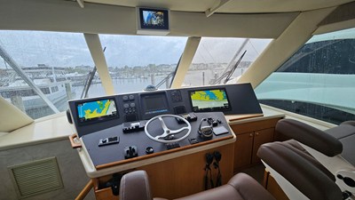 2000 Ocean Yachts 70 SUPER SPORT 23