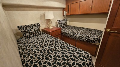 2000 Ocean Yachts 70 SUPER SPORT 45