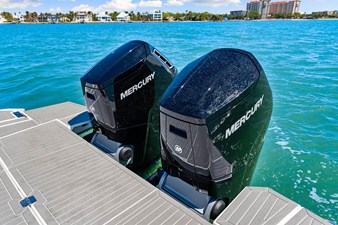 Cruisers Yachts 42 GLS Outboard 20 2026 Cruisers Yachts 42 GLS Outboard 21