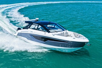 Cruisers Yachts 42 GLS Outboard 24 2026 Cruisers Yachts 42 GLS Outboard 25