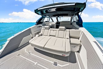 Cruisers Yachts 42 GLS Outboard 34 2026 Cruisers Yachts 42 GLS Outboard 35