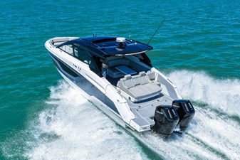 Cruisers Yachts 42 GLS Outboard 37 2026 Cruisers Yachts 42 GLS Outboard 38