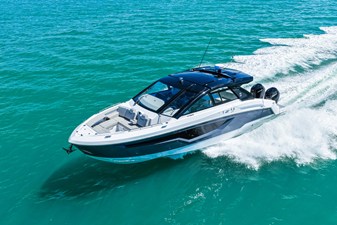Cruisers Yachts 42 GLS Outboard 42 2026 Cruisers Yachts 42 GLS Outboard 43
