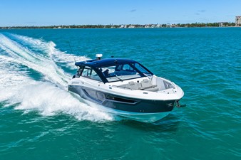 Cruisers Yachts 42 GLS Outboard 53 2026 Cruisers Yachts 42 GLS Outboard 54