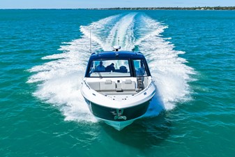 Cruisers Yachts 42 GLS Outboard 54 2026 Cruisers Yachts 42 GLS Outboard 55