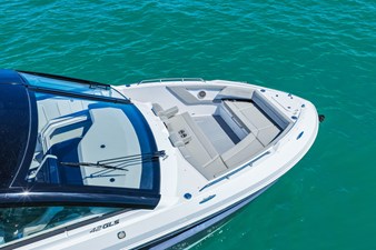 Cruisers Yachts 42 GLS Outboard 64 2026 Cruisers Yachts 42 GLS Outboard 65