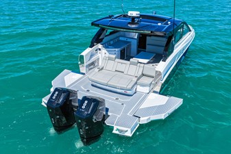 Cruisers Yachts 42 GLS Outboard 67 2026 Cruisers Yachts 42 GLS Outboard 68