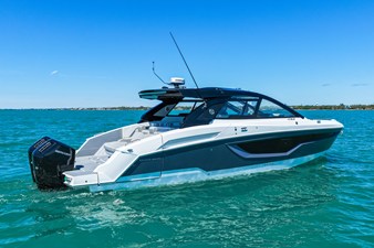 Cruisers Yachts 42 GLS Outboard 76 2026 Cruisers Yachts 42 GLS Outboard 77