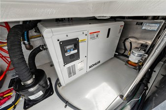 Cruisers Yachts 42 GLS Outboard 89 2026 Cruisers Yachts 42 GLS Outboard 90