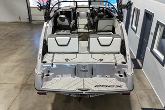 2026 Yamaha 252XE 10