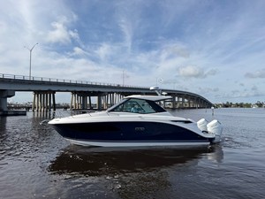 2027 Sea Ray Sundancer 320 Outboard 15