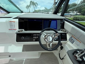 2027 Sea Ray Sundancer 320 Outboard 37