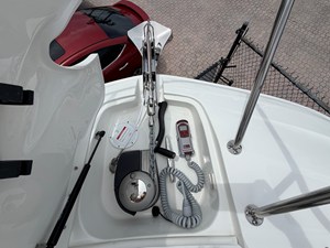 2027 Sea Ray Sundancer 320 Outboard 43