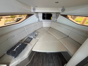 2027 Sea Ray Sundancer 320 Outboard 48