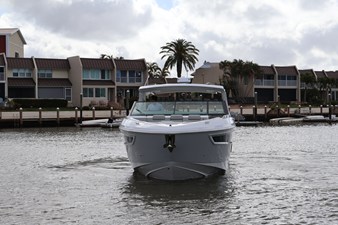 Cruisers Yachts 38 GLS Outboard 10 2026 Cruisers Yachts 38 GLS Outboard 11