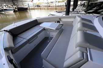 Cruisers Yachts 38 GLS Outboard 50 2026 Cruisers Yachts 38 GLS Outboard 51