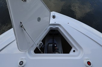 Cruisers Yachts 38 GLS Outboard 55 2026 Cruisers Yachts 38 GLS Outboard 56