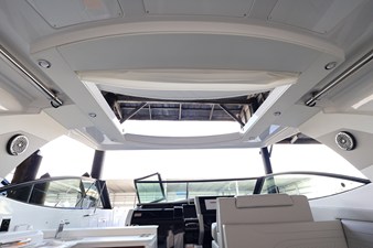 Cruisers Yachts 38 GLS Outboard 60 2026 Cruisers Yachts 38 GLS Outboard 61