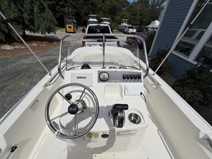 Boston Whaler 170 Montauk 8 2027 Boston Whaler 170 Montauk 9