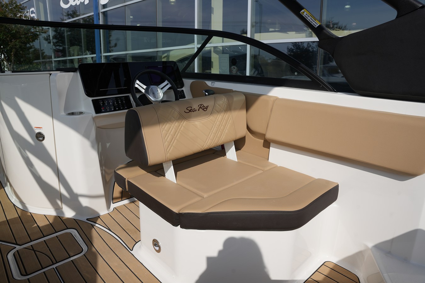 2026 Sea Ray SDX 230 15