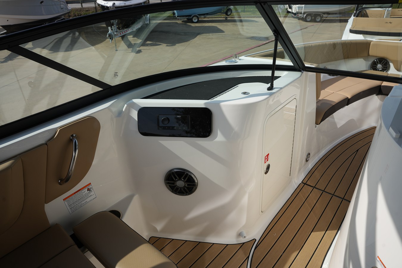 2026 Sea Ray SDX 230 20