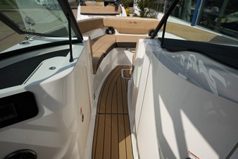 2026 Sea Ray SDX 230 27