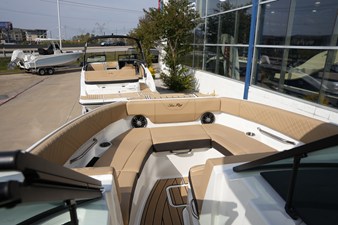 2026 Sea Ray SDX 230 28
