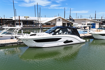 Sea Ray 370 SUNDANCER 1 2024 Sea Ray 370 SUNDANCER 2