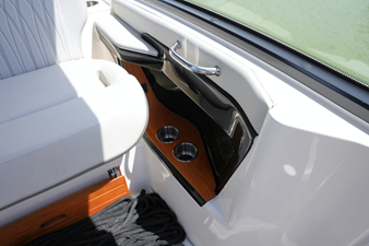 Sea Ray 370 SUNDANCER 19 2024 Sea Ray 370 SUNDANCER 20