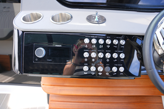 Sea Ray 370 SUNDANCER 23 2024 Sea Ray 370 SUNDANCER 24