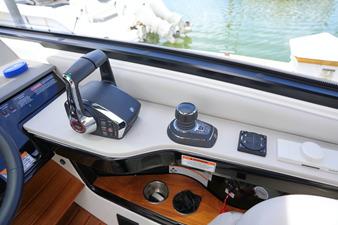 Sea Ray 370 SUNDANCER 25 2024 Sea Ray 370 SUNDANCER 26