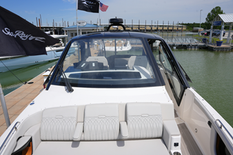 Sea Ray 370 SUNDANCER 35 2024 Sea Ray 370 SUNDANCER 36