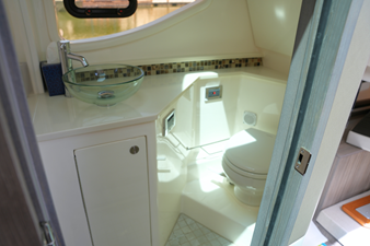 Sea Ray 370 SUNDANCER 46 2024 Sea Ray 370 SUNDANCER 47