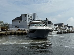 Sea Ray 320 SUNDANCER 2 2021 Sea Ray 320 SUNDANCER 3
