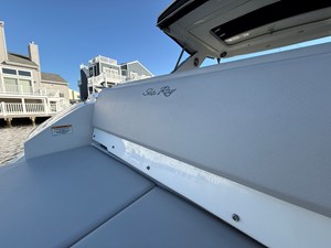 Sea Ray 320 SUNDANCER 16 2021 Sea Ray 320 SUNDANCER 17