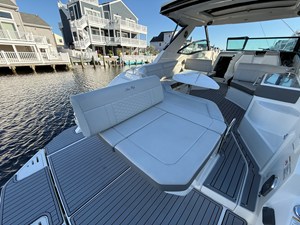 Sea Ray 320 SUNDANCER 18 2021 Sea Ray 320 SUNDANCER 19