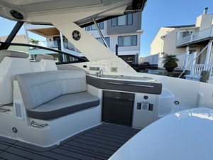 Sea Ray 320 SUNDANCER 38 2021 Sea Ray 320 SUNDANCER 39