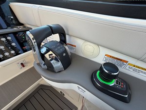Sea Ray 320 SUNDANCER 50 2021 Sea Ray 320 SUNDANCER 51