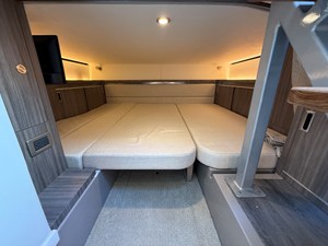 Sea Ray 320 SUNDANCER 67 2021 Sea Ray 320 SUNDANCER 68