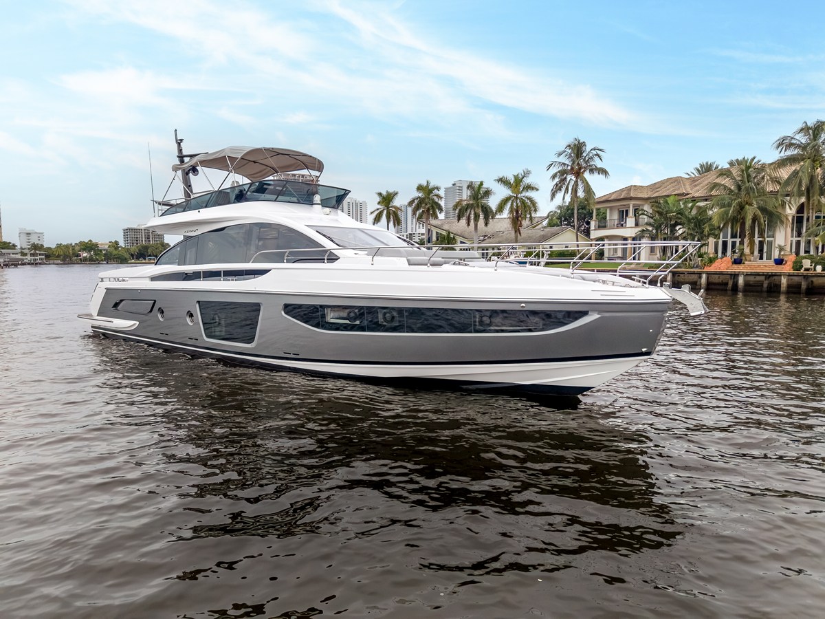 2026 Azimut S7 3