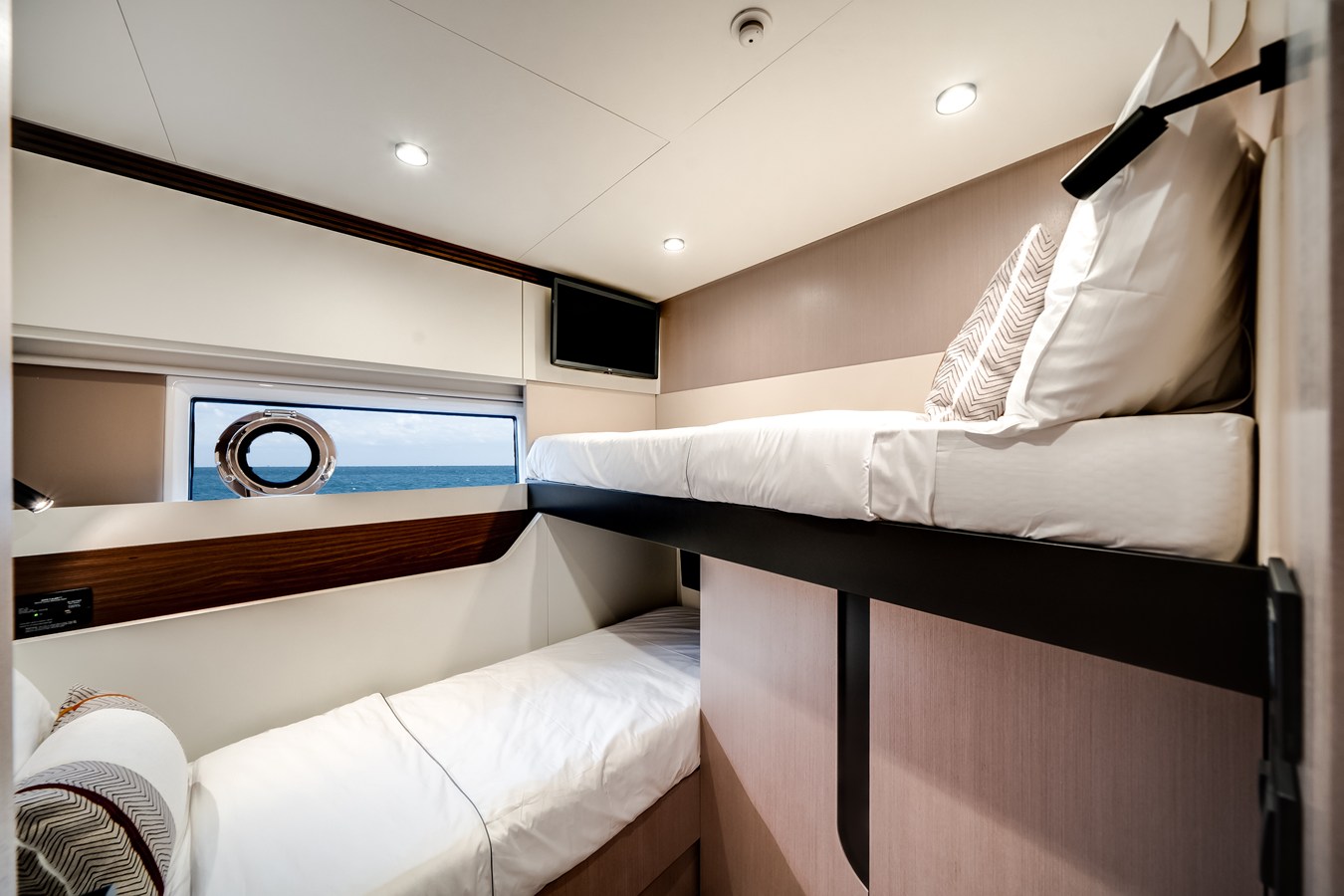 2026 Azimut S7 28
