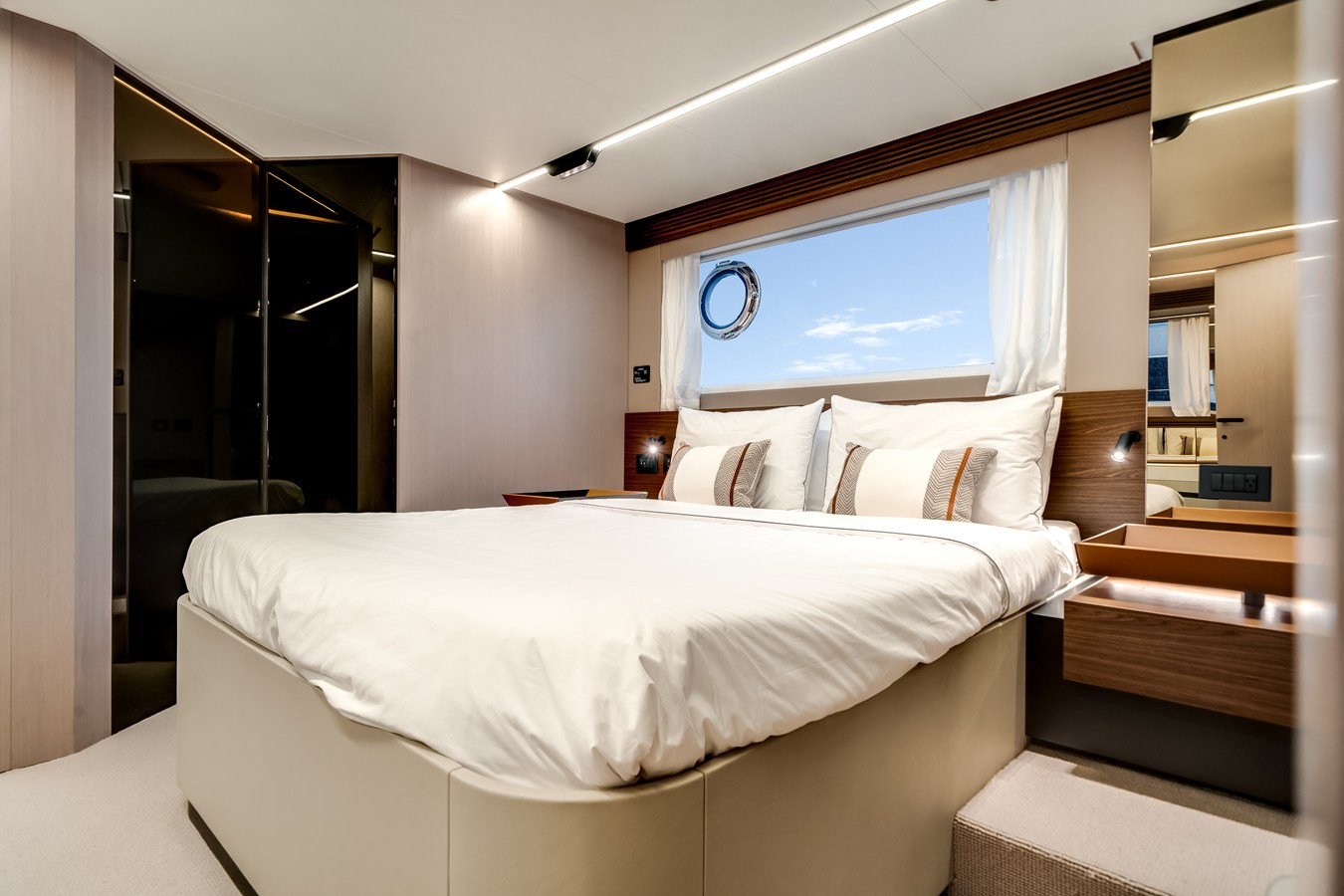 2026 Azimut S7 32
